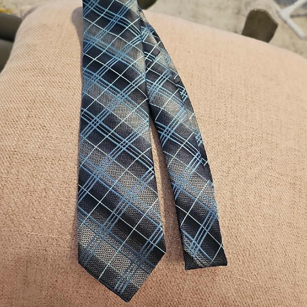 Apt. 9 Blue andβ Gray Checkered Tie